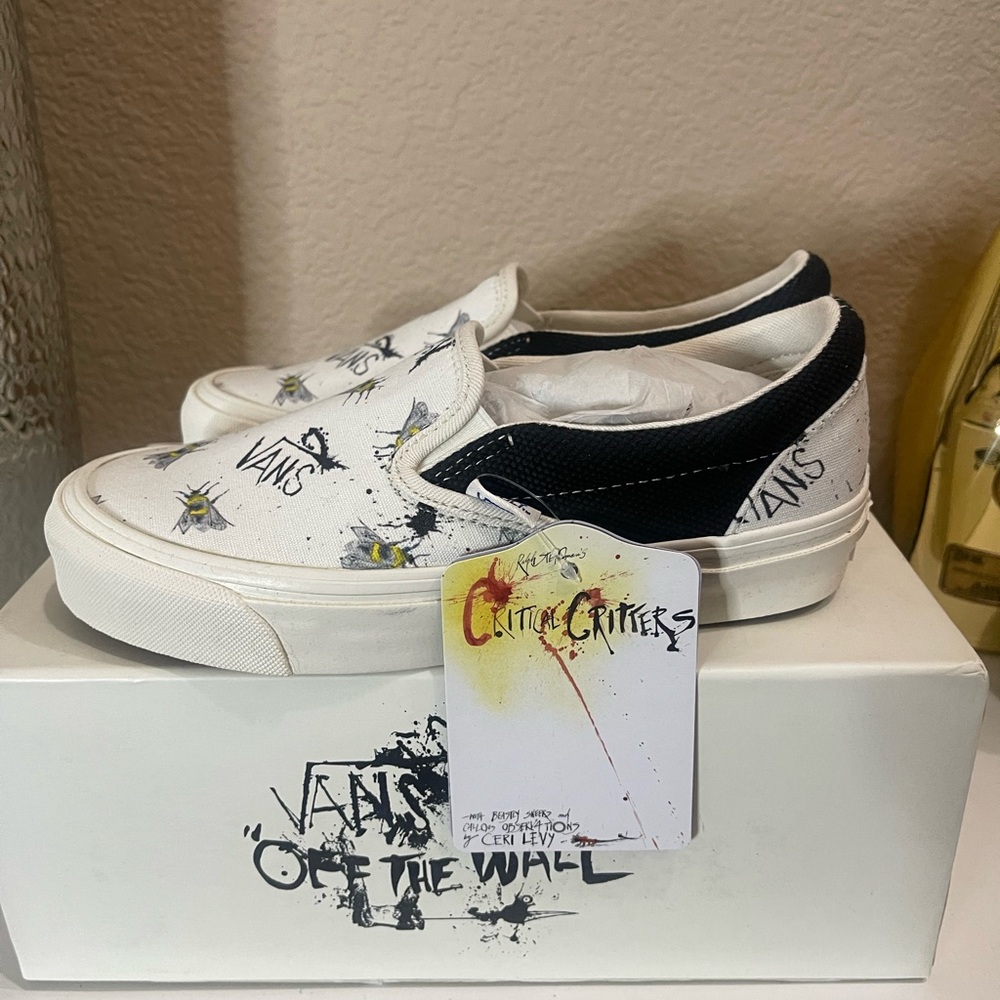 Vans Vault x Ralph Steadman Bee OG Slip-On LX Sneakers Black White VN0A3AV7VQR - Picture 11 of 11